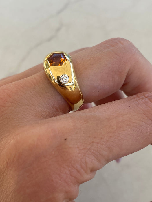 Vintage 18K Yellow Hexagon Sapphire & Diamond Ring