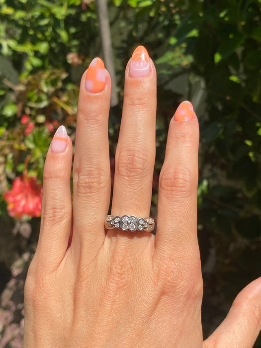 18k white gold diamond flower ring size 6.75