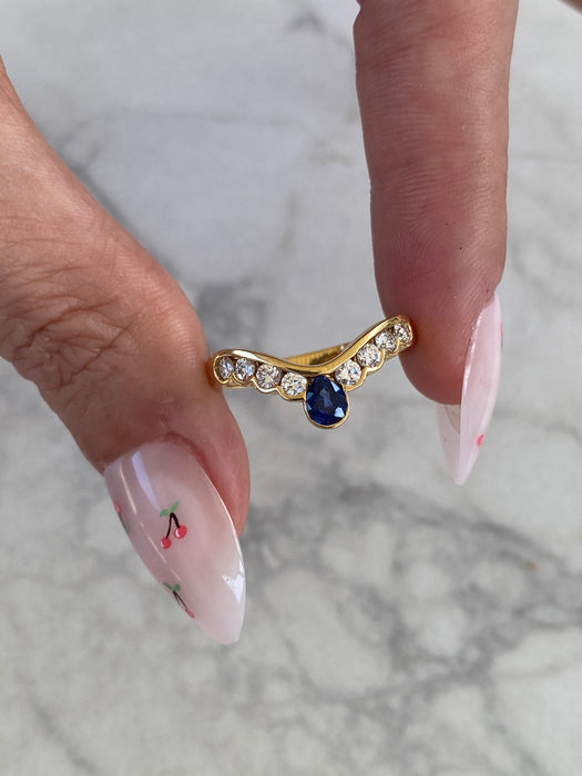 Vintage 18K Blue Sapphire & Diamond Chevron Ring