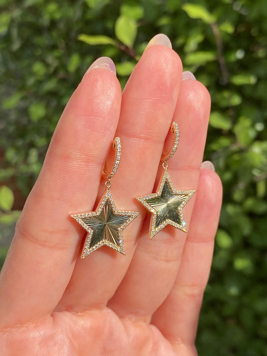 14k fluted star diamond Huggie earrings