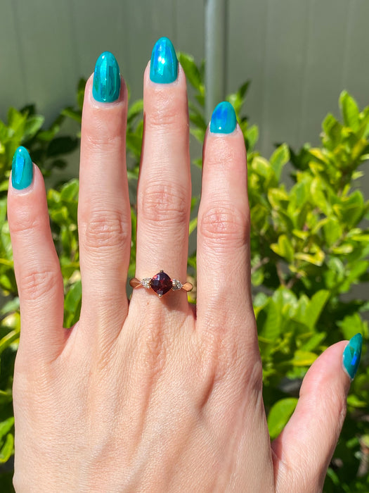 10k garnet diamond ring size 7