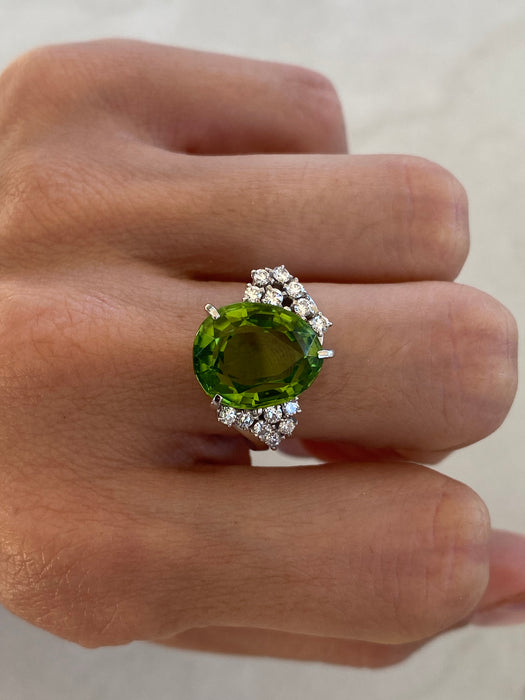 Vintage Platinum 900 Peridot & Diamond Ring