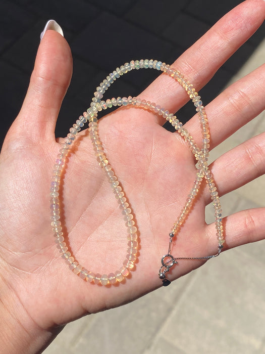 Vintage 18K White Gold 28.97 TCW Opal Bead Necklace