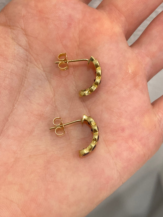 Vintage 18K Gold Blue Sapphire J Hoop Earrings – Bezel Set Oval Natural Sapphires
