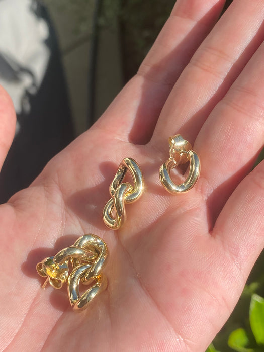 14k puffy curb earrings