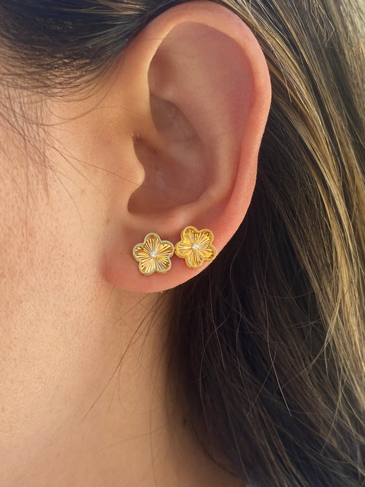 14K Fluted Rainbow Flower Diamond Stud Earrings