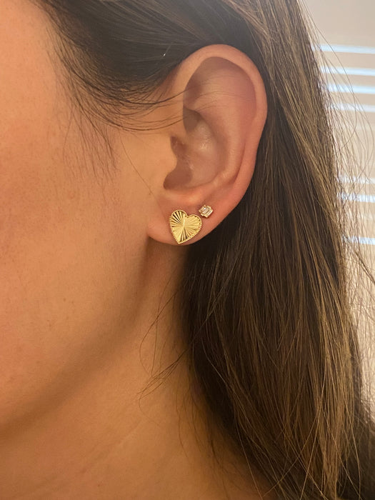 14K Gold Fluted Heart Stud Earrings