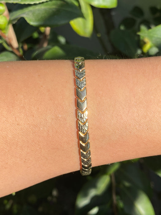 10k arrow bracelet 7.25”