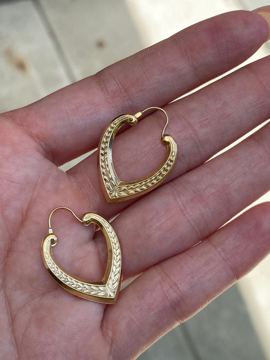 Vintage 14K Gold Etched Heart Hoop Earrings