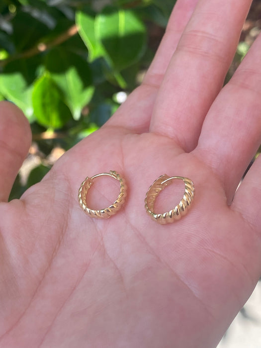 14k croissant huggie earrings