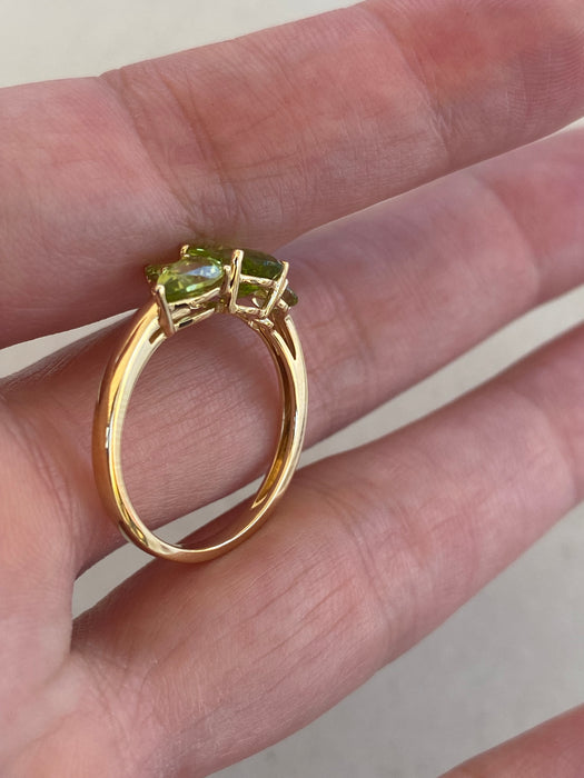 18K Gold Multi-Cut Peridot Ring