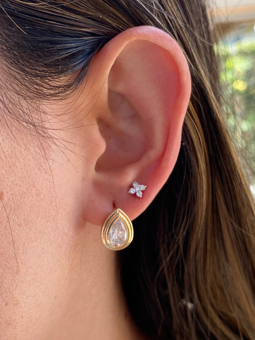 18K White Gold Natural Diamond Flower Stud Earrings | 0.22 CTW