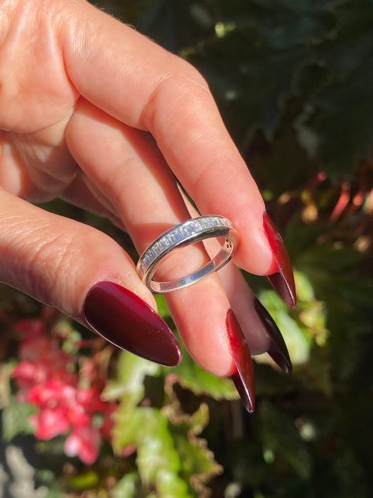 14k white gold diamond baguette ring size 7