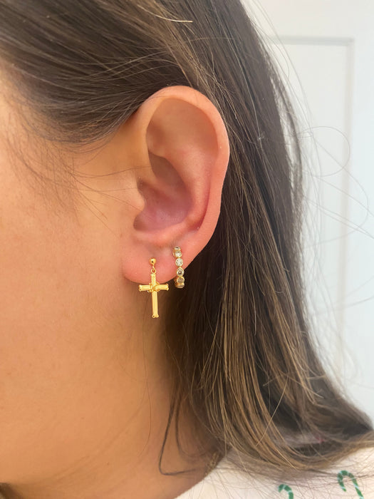 18k cross stud earrings