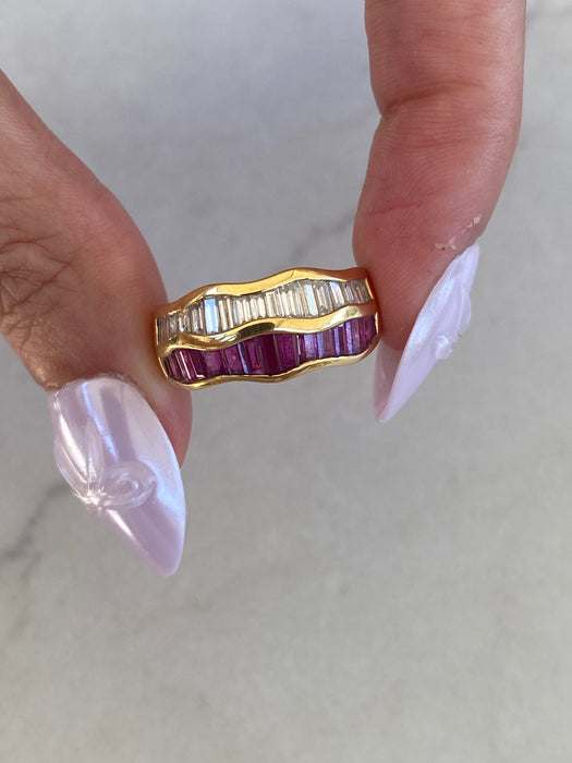 Vintage 18K Yellow Gold Ruby & Diamond Baguette Ring