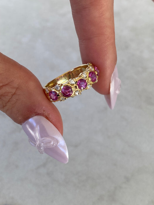 Vintage 18K Natural Ruby & Diamond Ring