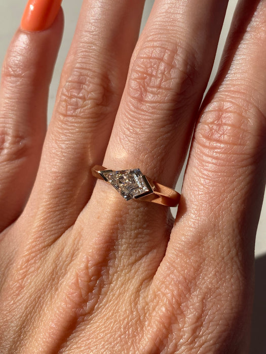 14K Gold IGI Certified 1.59 Carat Kite Cut Lab Diamond Ring