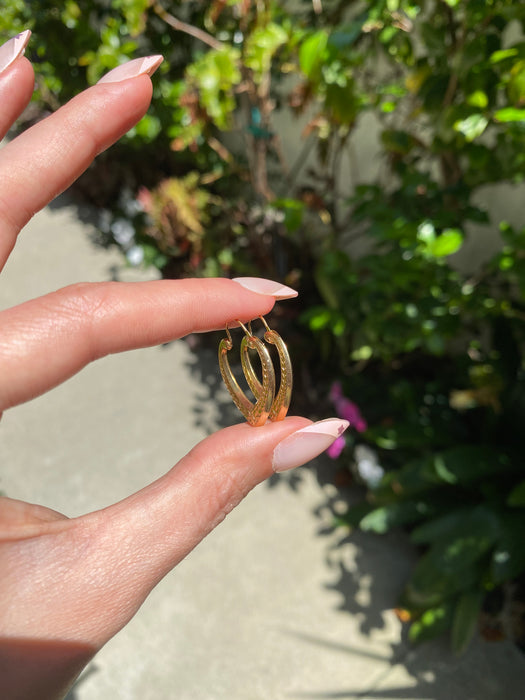 Vintage 14K Gold Etched Heart Hoop Earrings