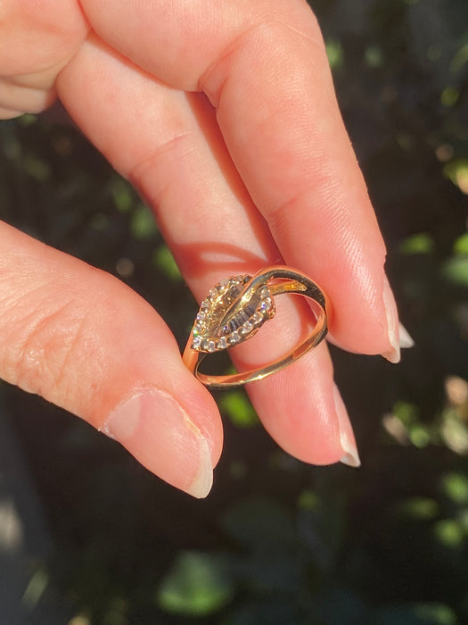 18k diamond leaf ring size 7.5