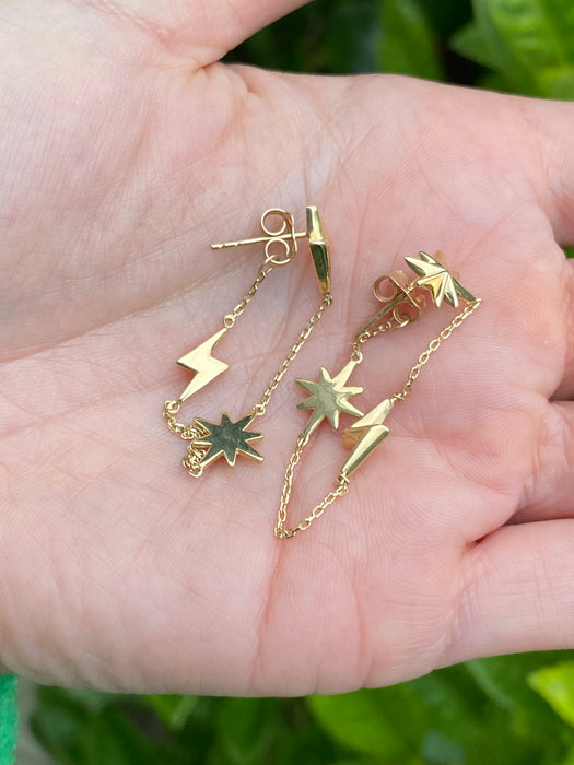 14k lighting and star push back earrings