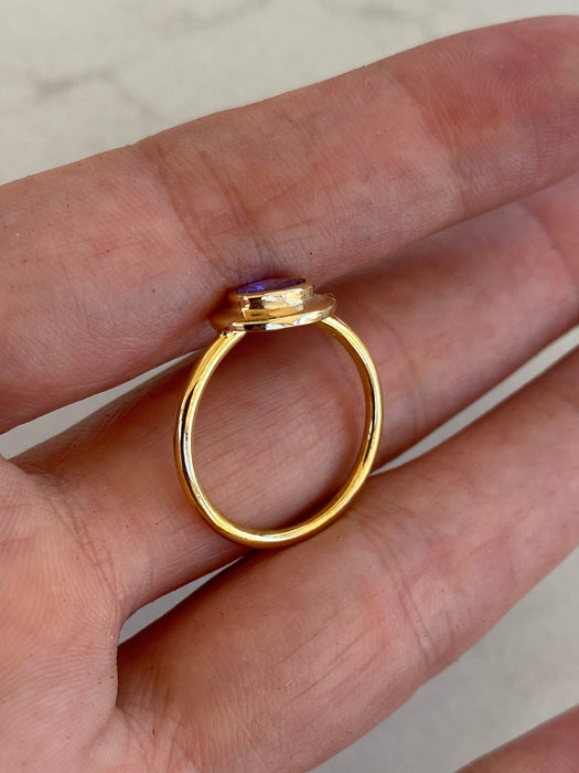 18K Gold East-to-West Tanzanite Ring Size 6