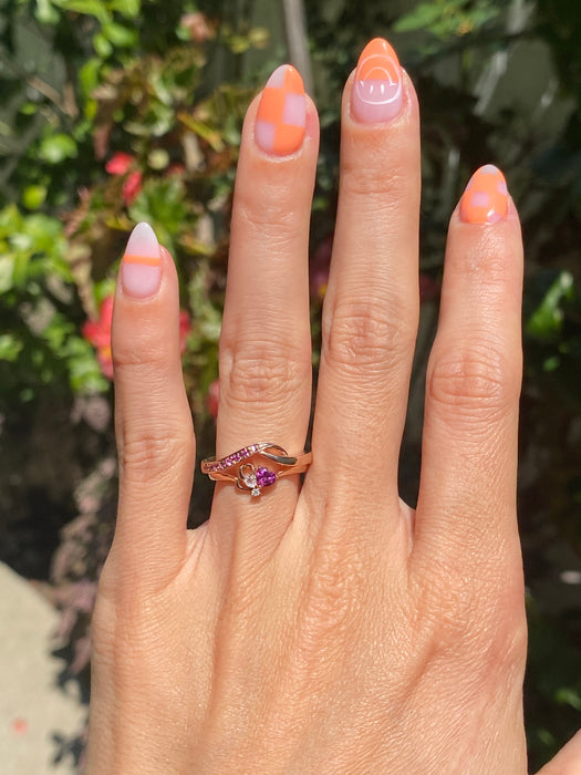 10k rose gold heart pinky ring size 3.75