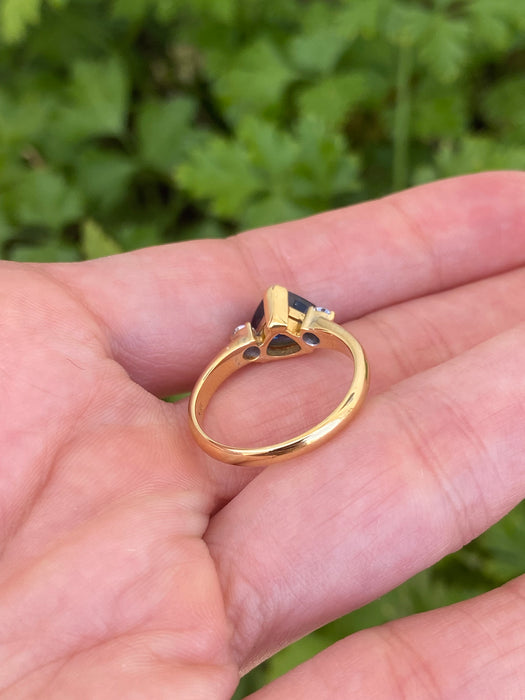 Vintage 18K Blue Sapphire & Diamond Heart Ring Size 6.5