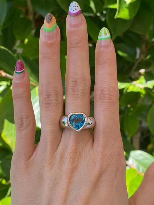 18k Piaget white gold blue topaz heart ring