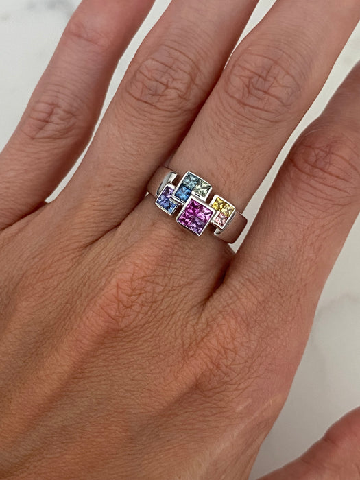 Vintage 18K White Gold Invisible Set Rainbow Sapphire Ring – Size 6.5