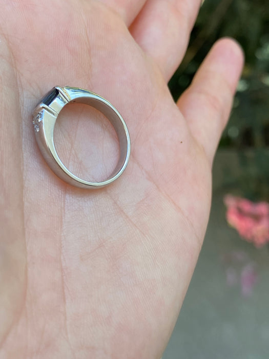 Platinum blue sapphire diamond ring size 5.75