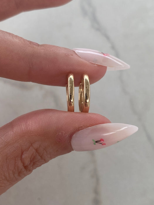 14K Gold Classic Huggie Earrings