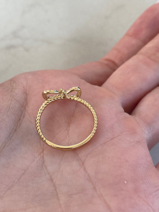14K Gold Natural Diamond Bow Croissant Ring