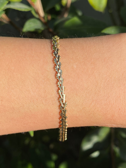 14k solid link bracelet 7.5”