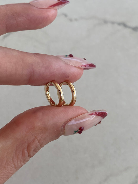 14K Gold Detachable Lab Pink Sapphire Bezel Huggie Earrings