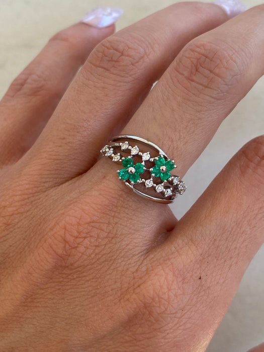 Vintage Platinum 900 Emerald & Diamond Floral Ring
