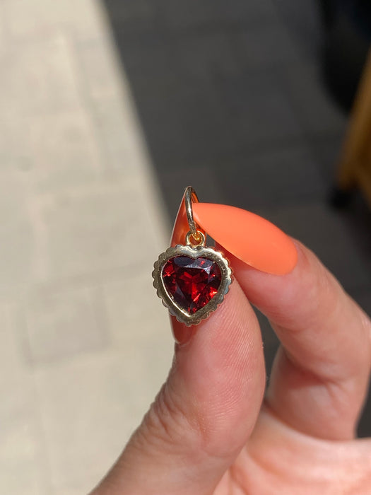 14K Gold Scalloped Garnet Heart Charm