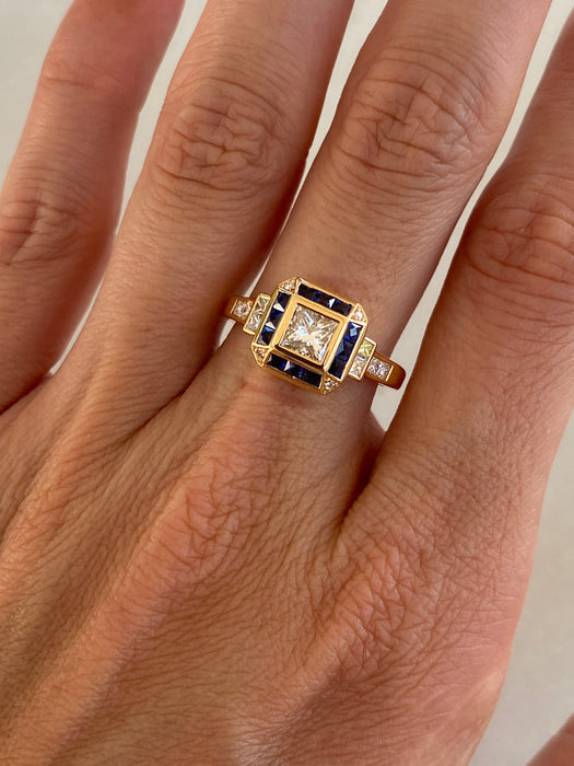 Vintage 18K Gold Sapphire & Diamond Ring