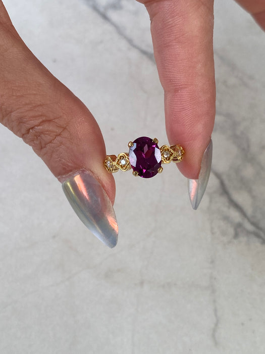 Vintage 18K Rhodolite Garnet & Diamond Floral Ring
