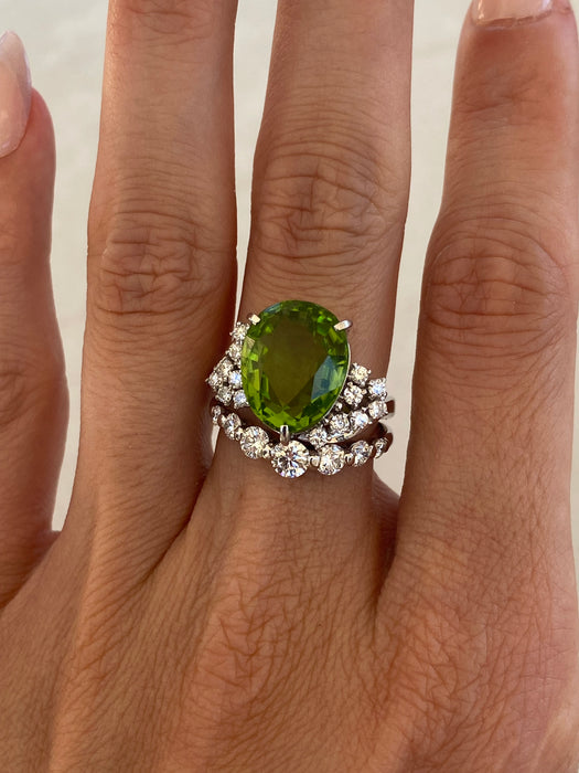 Vintage Platinum 900 Peridot & Diamond Ring