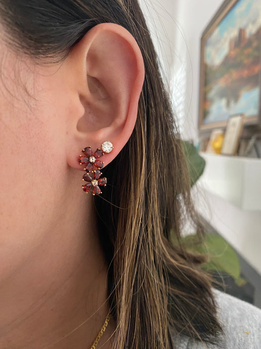 Vintage 18k Gold Flower Earrings with Garnet & Diamond