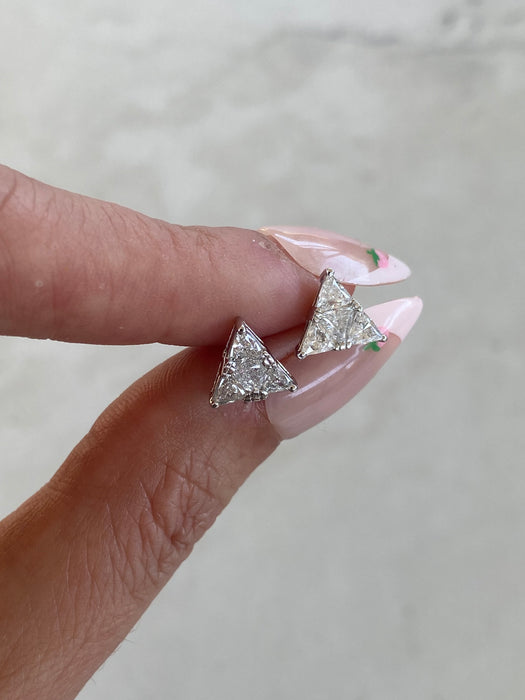 Vintage 14K White Gold Trillion-Cut Diamond Cluster Stud Earrings – 1.00 TCW
