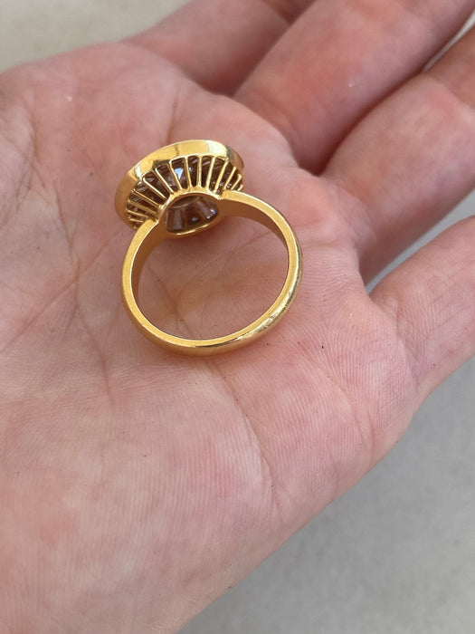 Vintage 18K Diamond Disc Ring
