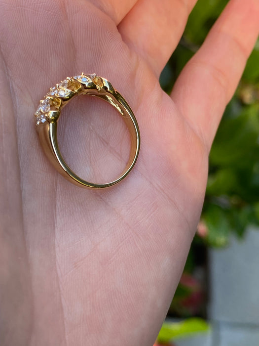 18k diamond swirl ring size 7.5