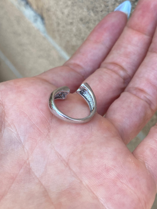 Vintage 18K White Gold Diamond Heart Open Pinky Ring