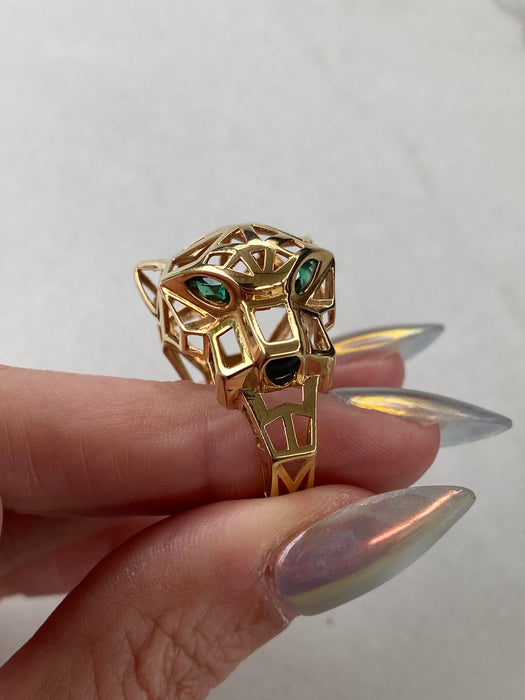 18K Gold Jaguar Head Ring with Emerald Eyes & Black Onyx Nose
