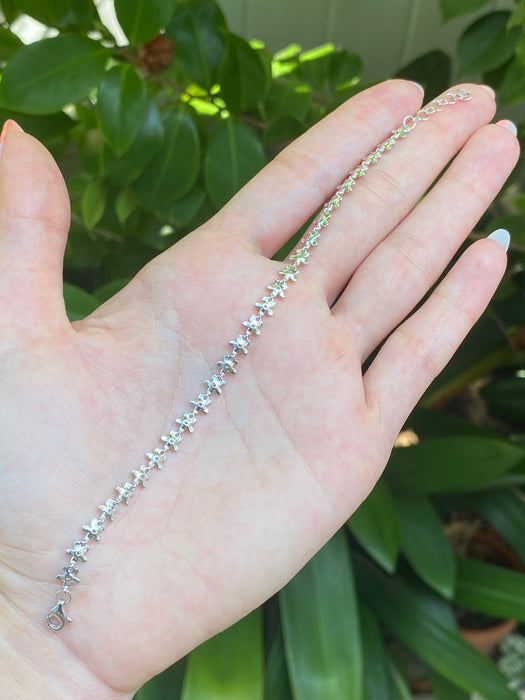 14k white gold diamond flower bracelet