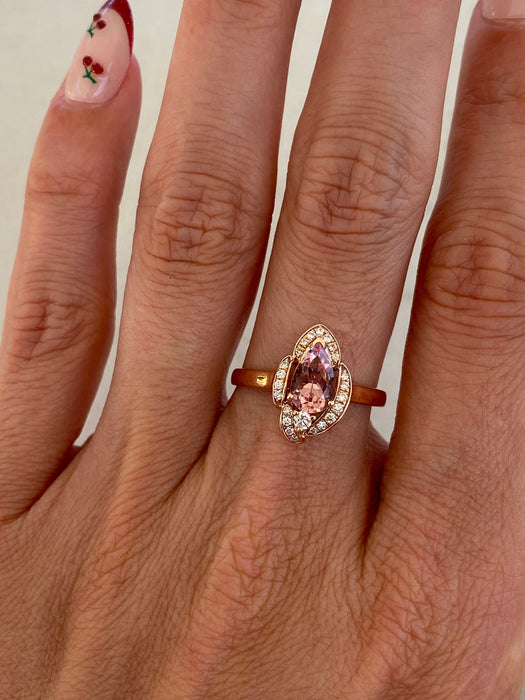 Vintage 18K Rose Gold Morganite & Diamond Ring
