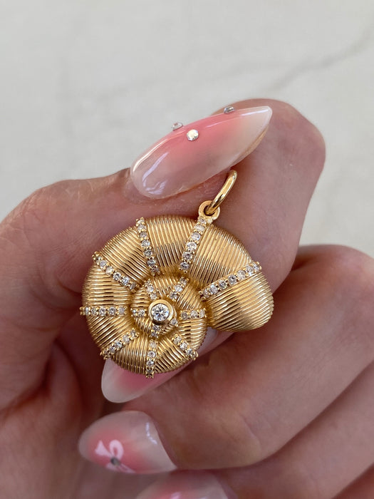 14K Gold Fluted Diamond Shell Charm
