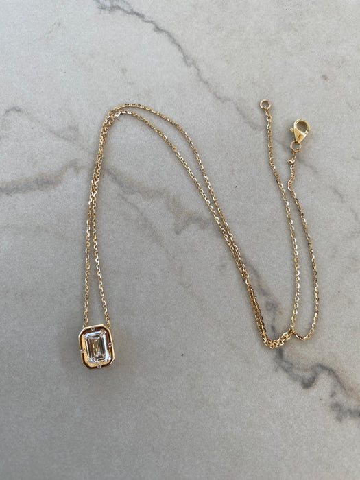 14K Gold 1.51ct Emerald Cut Lab Diamond Bezel Pendant Necklace – IGI Certified