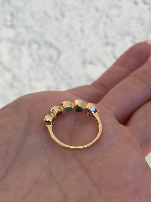 14k bezel set rainbow heart ring size 6.5